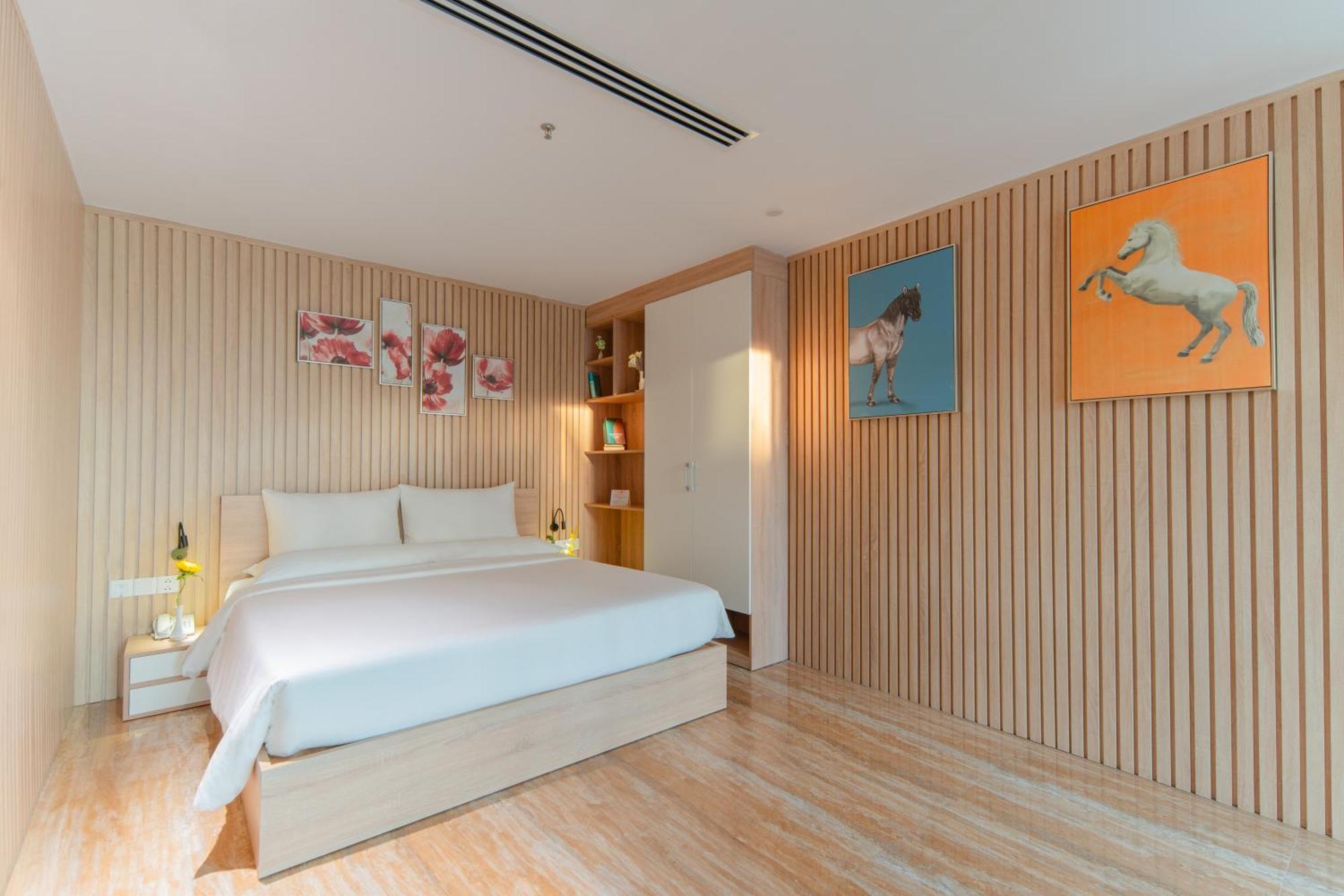 Emerald Bay Hotel & Spa Nha Trang Exterior photo A bedroom at the hotel