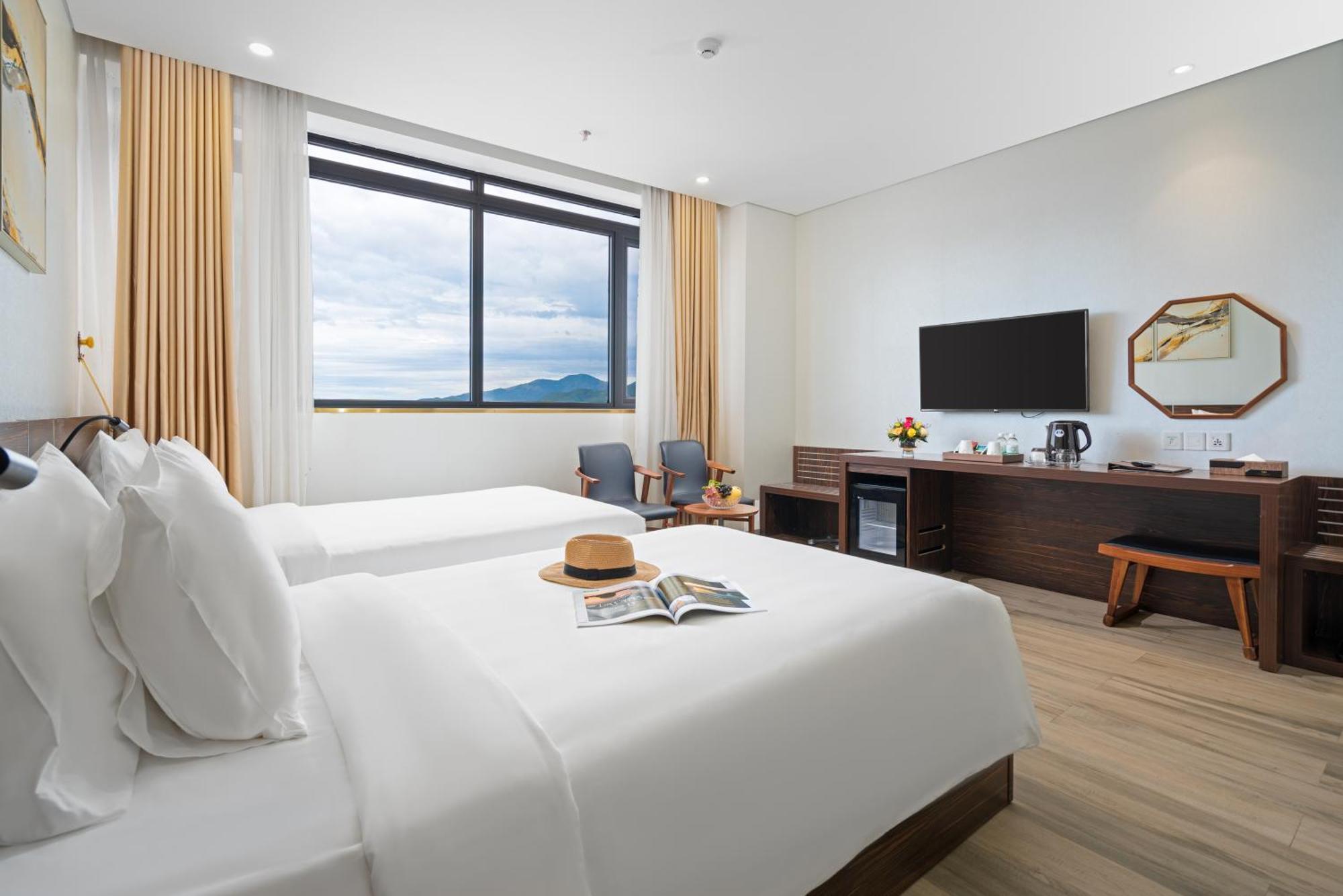 Emerald Bay Hotel & Spa Nha Trang Exterior photo Deluxe Room